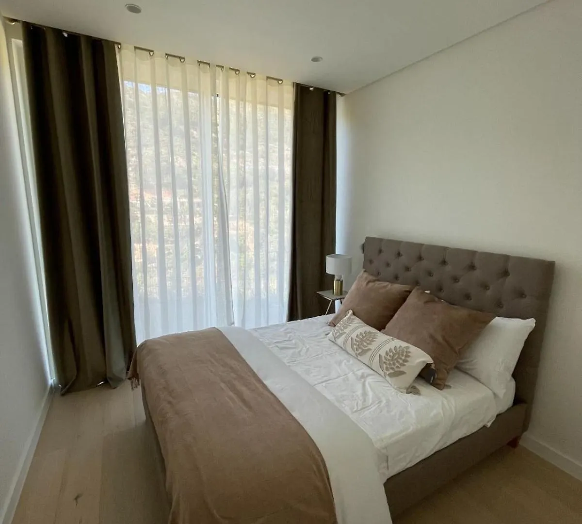 Apartment New Ocean View Property Centrally Located, Just 3 Minutes To Marbella City Center Ojen