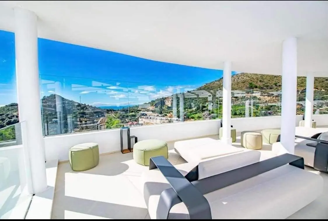 New Ocean View Property Centrally Located, Just 3 Minutes To Marbella City Center Ojen